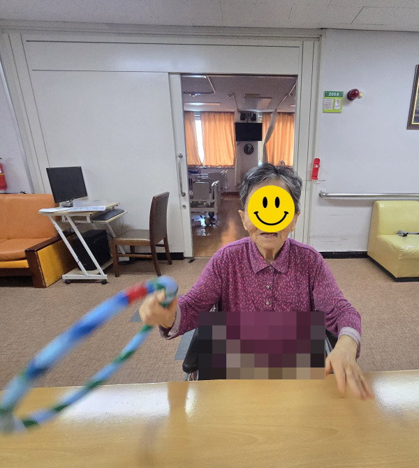 59ac50c35f2593440620bcd742af4937_1787730144_0976.jpg